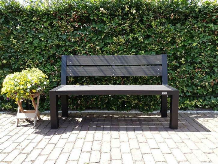 Zwarte tuinbank 160 cm van onderhoudsarm composiet en staal, Tuin en Terras, Tuinsets en Loungesets, Nieuw, Bank, Ophalen of Verzenden