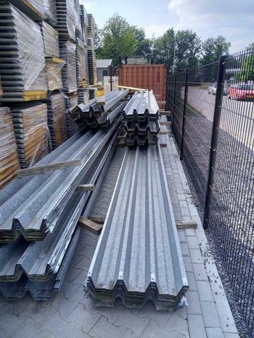 Gebruikt Warmdakprofiel 106 R vanaf € 3,50 m1 beschikbaar voor biedingen