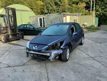 Te koop  Peugeot 308 in onderdelen  beschikbaar voor biedingen