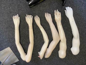 SURPRISE VOOR  SINTERKLAAS BENEN, ARMEN ENZ. VANAF 7,5 beschikbaar voor biedingen