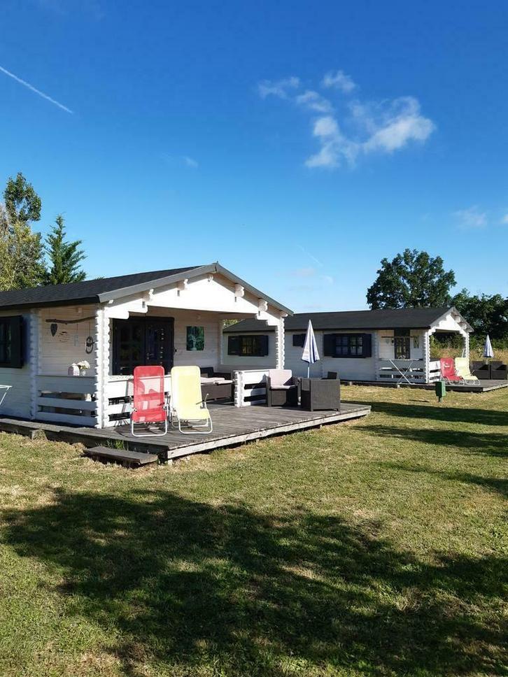 Chalets midden Frankrijk auvergne Allier ruime camping, Vakantie, Campings, Landelijk, In bergen of heuvels, Huisdier toegestaan