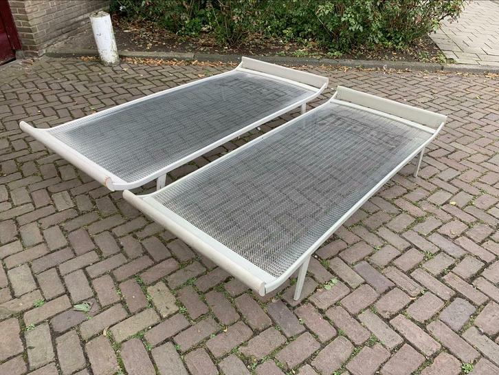 Bed twee Vintage Daybeds jaren 50 Dick Cordemeijer Auping, Huis en Inrichting, Slaapkamer | Bedden, Zo goed als nieuw, 80 cm, 200 cm
