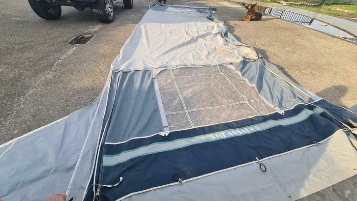 Diverse voortent beschikbaar 900cm pees, 250cm diep en klein, Caravans en Kamperen, Voortenten en Luifels, Zo goed als nieuw, Ophalen of Verzenden