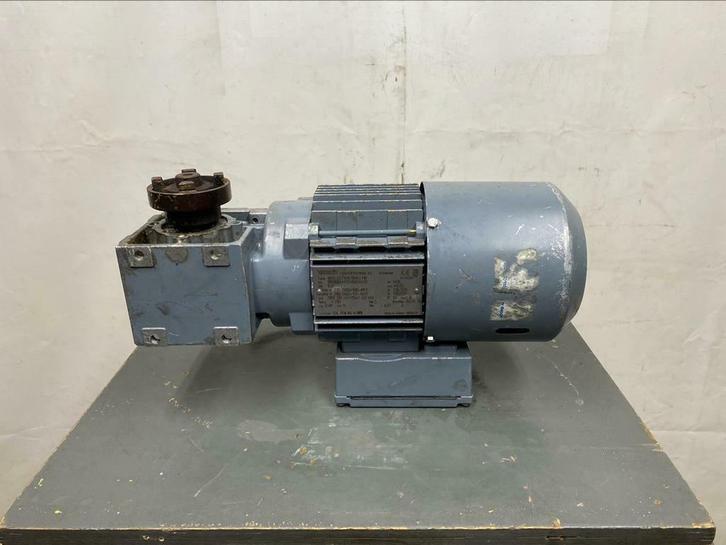 SEW-Eurodrive electromotor, type: W20 DT71D4, 0.37kW, Doe-het-zelf en Verbouw, Motoren, Gebruikt, Elektromotor, Ophalen of Verzenden