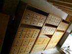 Nette Lundia boekenkast planken ladenblok vintage verzending