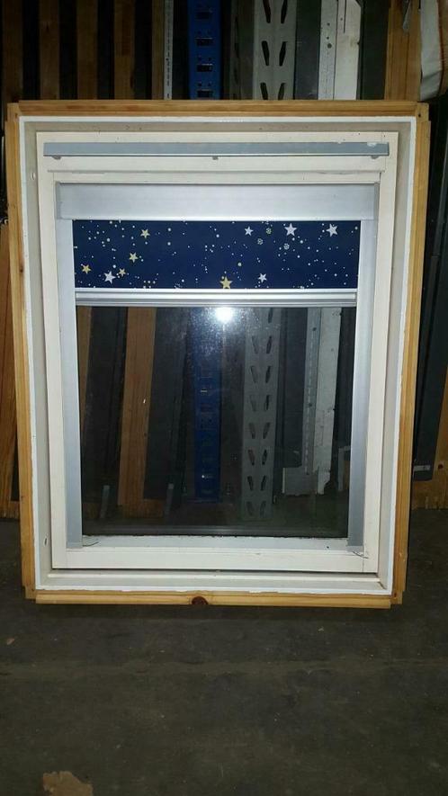 Dakraam Velux 78 x 98 cm (GGL 1 / 304/ M04) met gootstuk!, Doe-het-zelf en Verbouw, Glas en Ramen, Gebruikt, Dakraam, 80 tot 120 cm