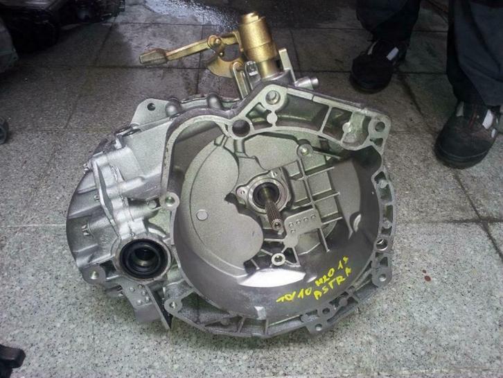 Versnellingsbak Opel Astra Corsa Meriva Combo 1.3 CDTI M20, Auto-onderdelen, Transmissie en Toebehoren, Opel, Gereviseerd, Ophalen of Verzenden