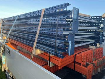 11.20 meter palletstelling. 4 staanders en 12 liggers 360cm beschikbaar voor biedingen