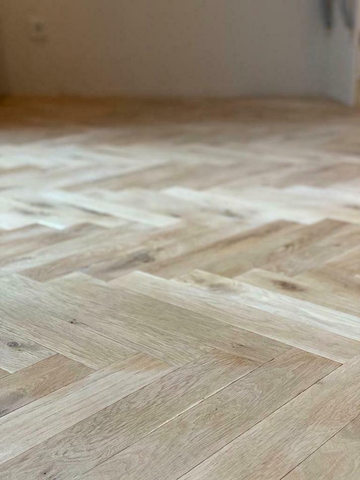 Vloer schuren, oliën of lakken, Diensten en Vakmensen, Vloerleggers en Parketteurs, Houten vloeren, Laminaat of Parket, Vloerbewerking of Renovatie