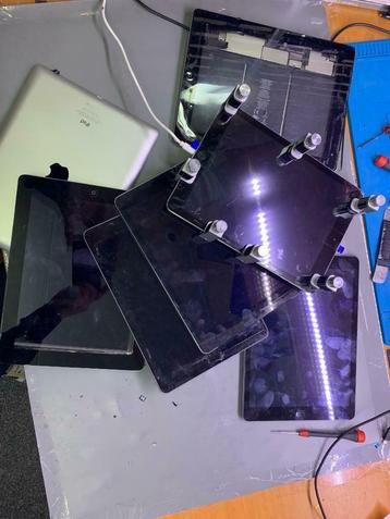 Glas Reparatie iPad  Klaar terwijl u wandelt. beschikbaar voor biedingen