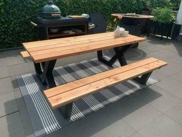 Picknicktafel staal, Douglas hout, stalen frame, tuintafel