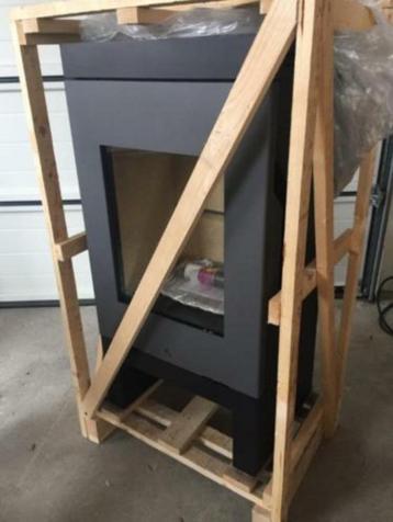 !!!! FAILLISEMENTSPARTIJ Faber Oskar houtkachel 8 kw !! beschikbaar voor biedingen