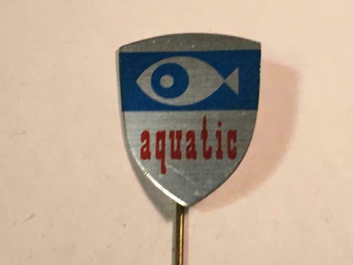AQUATIC Speld., Verzamelen, Speldjes, Pins en Buttons, Zo goed als nieuw, Speldje of Pin, Overige onderwerpen, Ophalen of Verzenden
