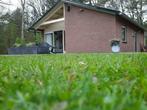 Moderne vakantiebungalow op bosrijk landgoed, 27-9 plek!, Tuin