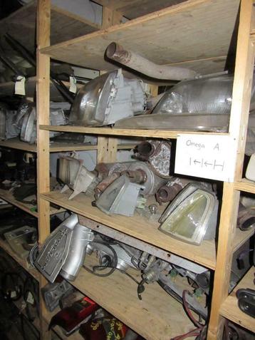 Groot aanbod onderdelen Omega A + B, bj '88 tm '99 beschikbaar voor biedingen