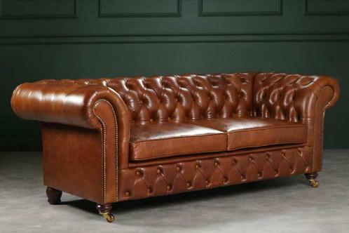 Nieuwe Chesterfield bank 3 zits. Handgemaakt. Cognac bruin., Huis en Inrichting, Banken | Bankstellen, Nieuw, Rechte bank, Driepersoons