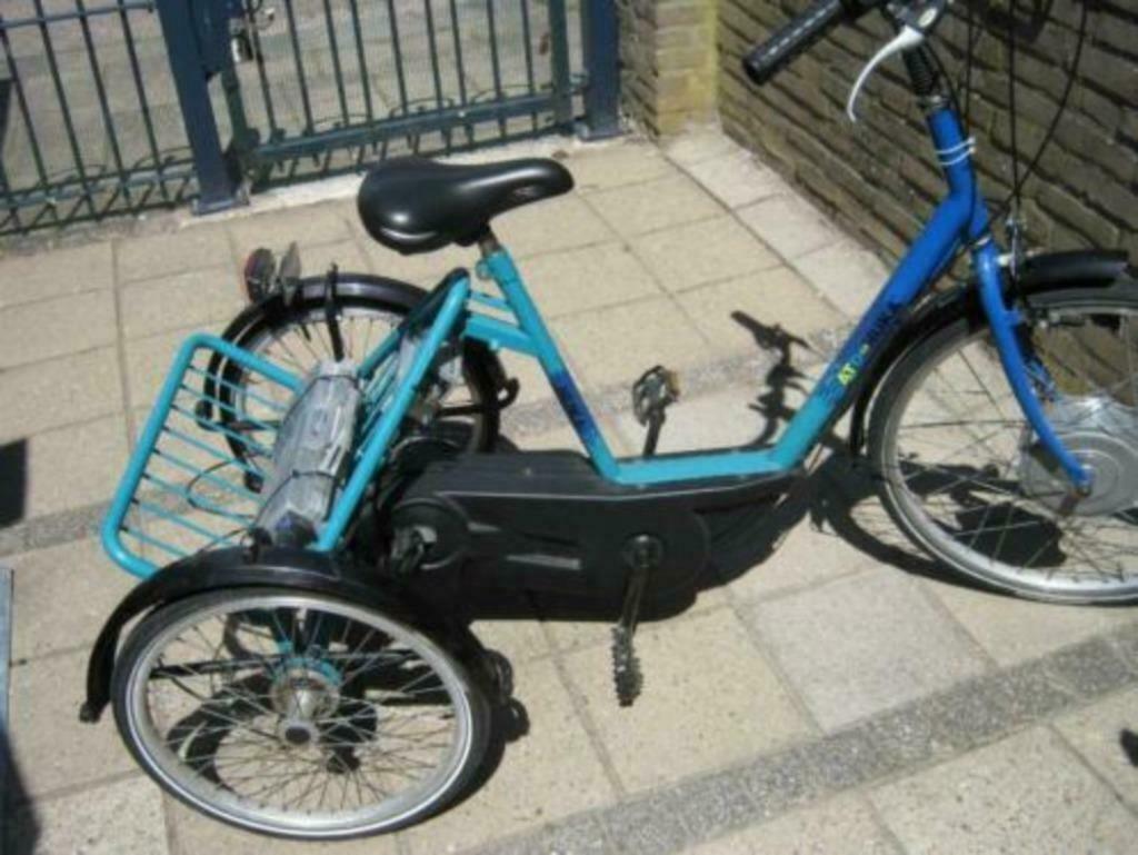 ≥ ZEER GOEDE ELEKTRISCHE HUKA ATD DRIEWIELER I.Z.G.S. — Fietsen |  Driewielfietsen — Marktplaats