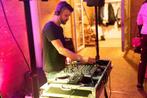 DJ huren voor een Top feest! All-in 449 euro licht&geluid, Diensten en Vakmensen, Muzikanten, Artiesten en Dj's, Dj