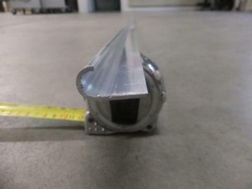 Aluminium profiel, lengte 250 cm beschikbaar voor biedingen