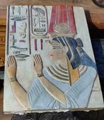 Tegelplateau met Egyptische voorstelling  ca. 50 X 35 cm