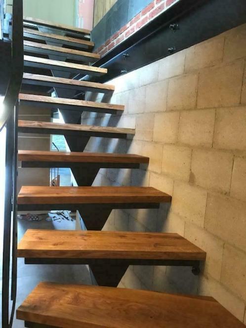 Massief eiken traptreden 84x24x4 cm op VOORRAAD, eiken trap, Doe-het-zelf en Verbouw, Vloerdelen en Plavuizen, Nieuw, Vloerdelen of -planken