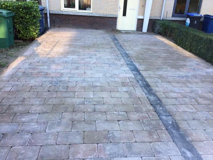 Niels Dorrestein Bestratingen, Diensten en Vakmensen, Tuinmannen en Stratenmakers, Bestrating, Hekwerk of Schuttingen, Tuin- of Vijveraanleg