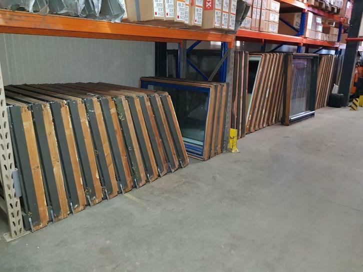 Grote voorraad gebruikte Velux dakramen incl. gootstuk!!, Doe-het-zelf en Verbouw, Glas en Ramen, Gebruikt, Dakraam, 80 tot 120 cm