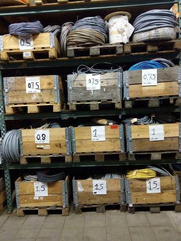 1420. Stuurstroomkabel / flex kabel / signaalkabel  beschikbaar voor biedingen
