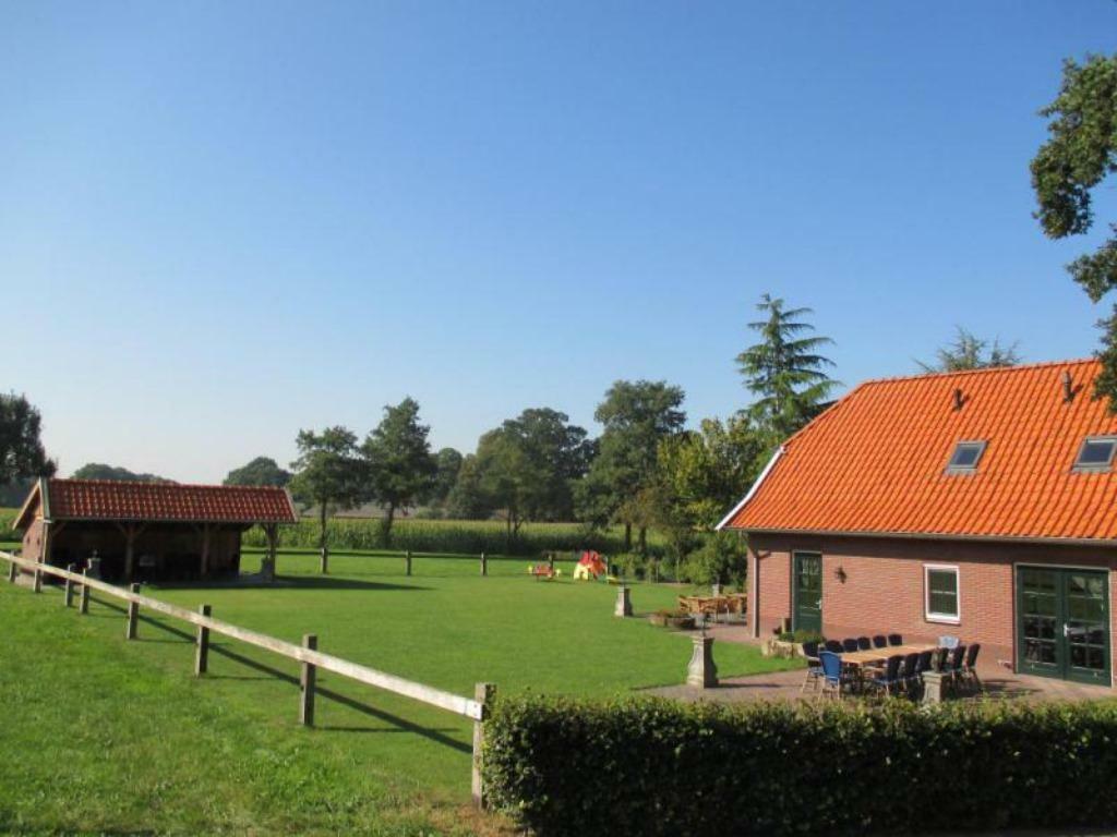 Vakantie vieren groepen tot 15 personen!., 15 personen, Groepsaccommodatie, In bos, Rolstoelvriendelijk