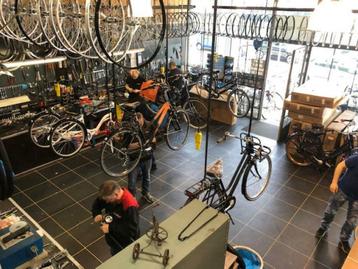 Fietsreparaties, Snelle service bij Mega Bike Rotterdam  beschikbaar voor biedingen