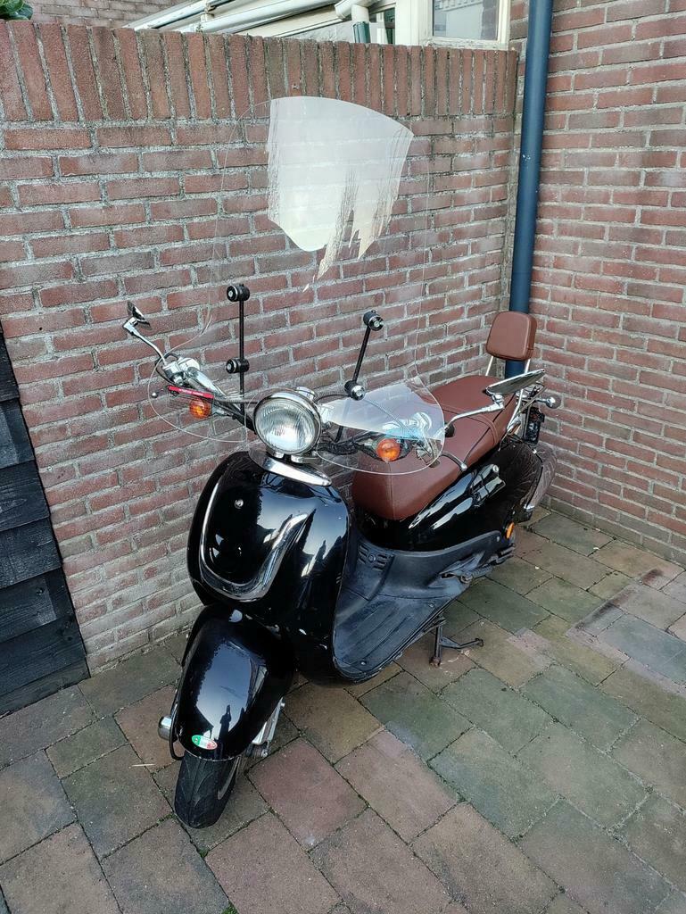 ≥ Onderdelen scooter Fosti Grande Retro (nieuw en gebruikt) — Snorfietsen  en Snorscooters — Marktplaats