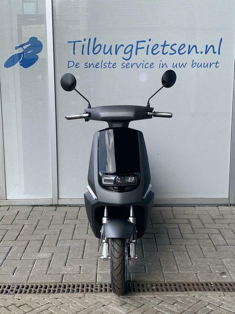 ≥ E-scooter - elektrische scooter Velotia city 25/45km Nieuw — Snorfietsen  en Snorscooters — Marktplaats