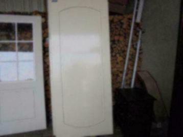 verschillende stompe paneeldeuren 83x201.5 cm   beschikbaar voor biedingen