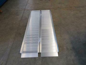 oprijplaat oprijplaten rijplaat rijplaten aluminium 184cm   beschikbaar voor biedingen