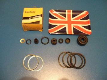 Lockheed Triumph  Norton rem revisie sets  beschikbaar voor biedingen