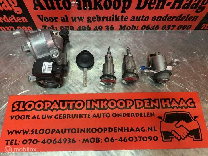 Mitsubishi Colt ('04-'13) Slotenset - SLOT - DEUREN - A.KLEP, Auto-onderdelen, Klein materiaal, Gebruikt, Ophalen of Verzenden
