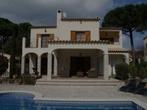 Te huur,luxe villa met zwembad, nog vrij 2 tot 16 juli 2021, Costa Brava, Landelijk, Open haard, In bos