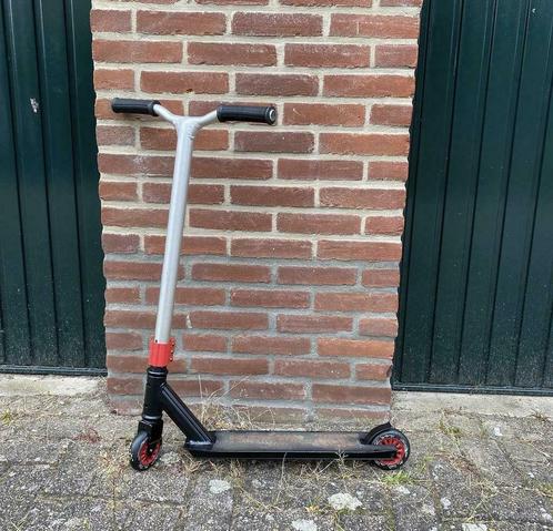 Mooie Hudora StuntStep (Zwart/Rood/Grijs), Fietsen en Brommers, Steps, Zo goed als nieuw, Overige typen, Ophalen of Verzenden