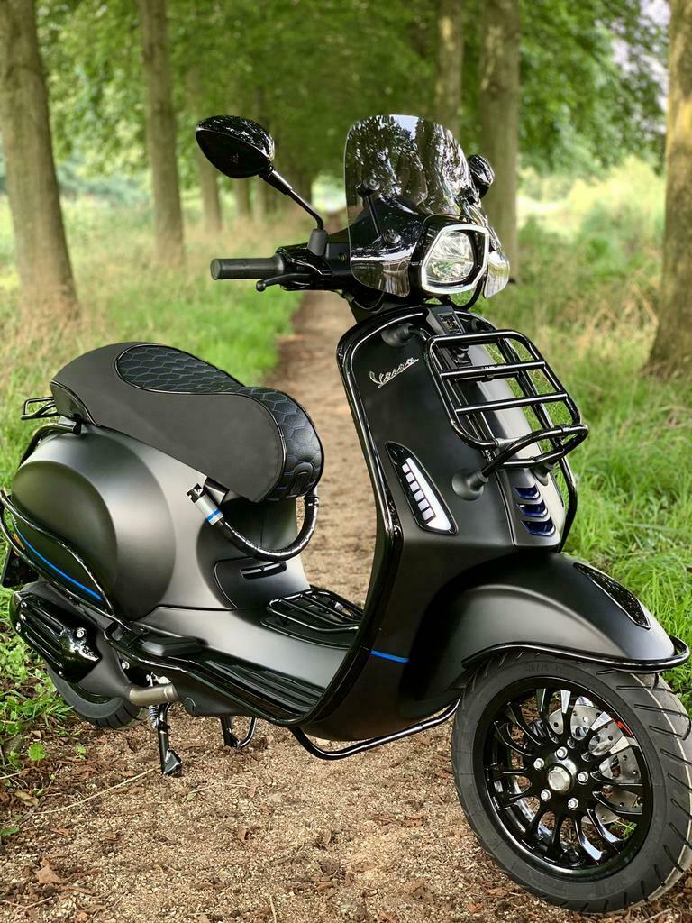 ≥ VESPA SPRINT S NIEUW Vol optie 2022 (MAT ZWART)Custom — Snorfietsen en  Snorscooters — Marktplaats