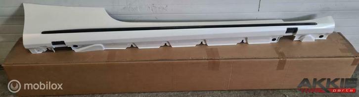Sideskirt set CARBON Mercedes C-klasse A205 C205 A2056980800, Auto-onderdelen, Carrosserie en Plaatwerk, Gebruikt, Ophalen of Verzenden