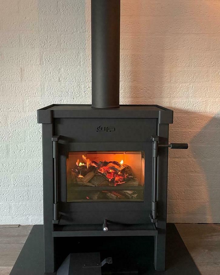 Houtkachel Jacobus jubileum actie, Huis en Inrichting, Kachels, Nieuw, Vrijstaand, Houtkachel, Hout, Ophalen of Verzenden