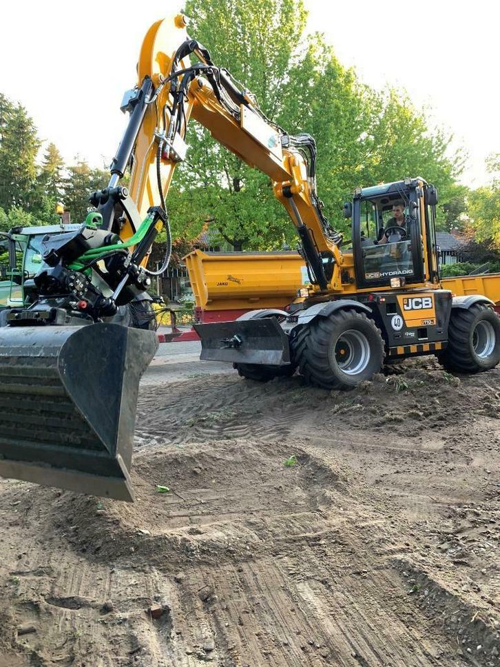Raymond Loos agrarische dienstverlening, klein grondverzet, Diensten en Vakmensen, Tuinmannen en Stratenmakers, Bestrating, Tuin- of Vijveraanleg