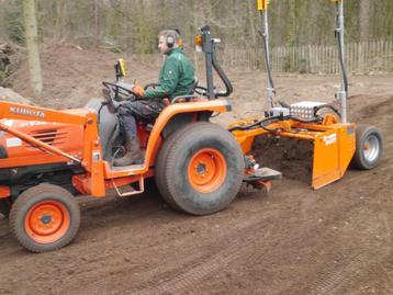 Grond bewerken, inzaaien, gazon aanleg, met laser egaliseren