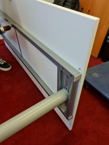 Ikea galant bureau wit met verstelbare poten - afbeelding 3