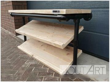 Schoenenrek zwarte steigerbuis met steigerhout (wandmodel) beschikbaar voor biedingen