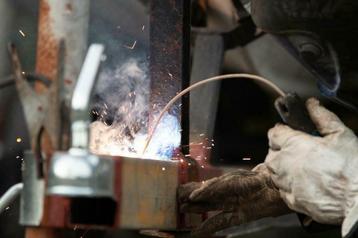 *Ervaren lasser, metaalbewerker, automonteur  aangeboden* beschikbaar voor biedingen