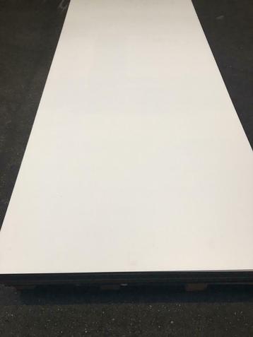 Compact/Volkern Wit RAL9010 244cm x 122cm 6mm € 77,50 p/s beschikbaar voor biedingen