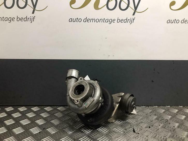 Turbo Toyota avensis 2.2TD BJ2010 2ADFHV 17201-0R050, Auto-onderdelen, Motor en Toebehoren, Toyota, Gebruikt, Ophalen of Verzenden