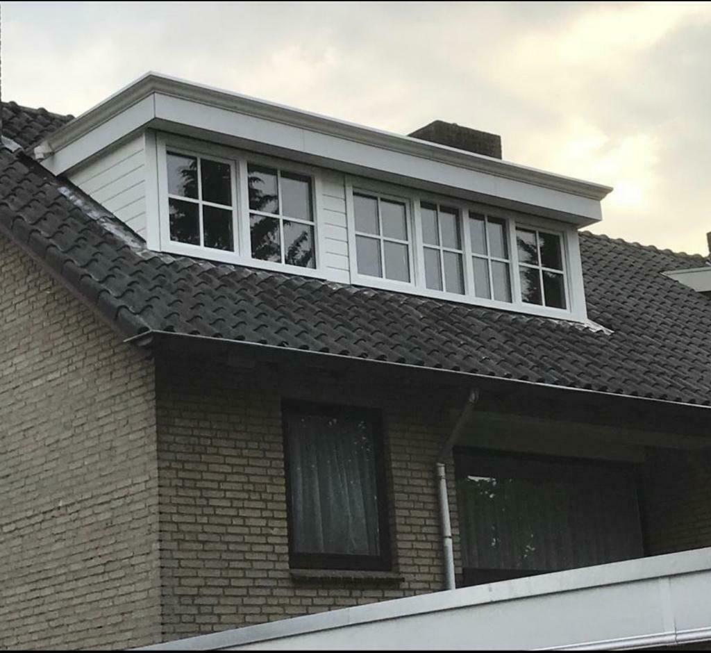 DAKKAPEL IN EEN DAG GEPLAATST,, LEVER TIJD +|_ 6 WEKEN, Diensten en Vakmensen, Aannemers