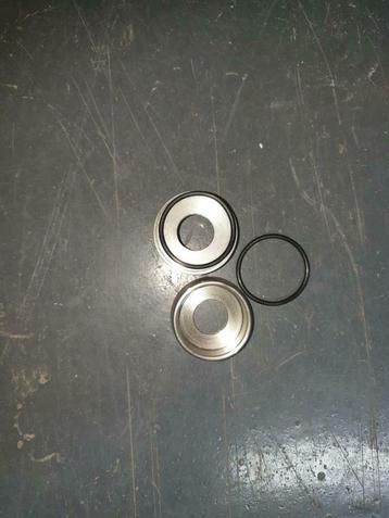 Zeer veel RVS en Zundapp Special onderdelen Global Classics  beschikbaar voor biedingen